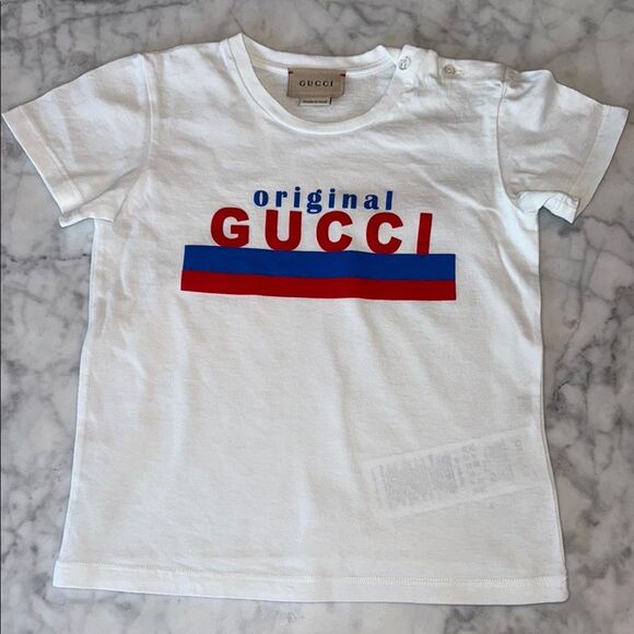 Gucci White and Red Short Sleeve Tee with Logo 36M - Picture 1 of 9